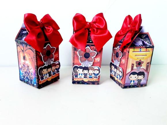 Arquivo Digital Silhouette Stranger Things Festa em Casa