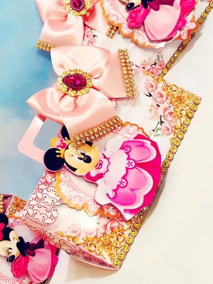 Arquivo Caixa Silhouette e pdf Minnie Rosa Princesa Luxo