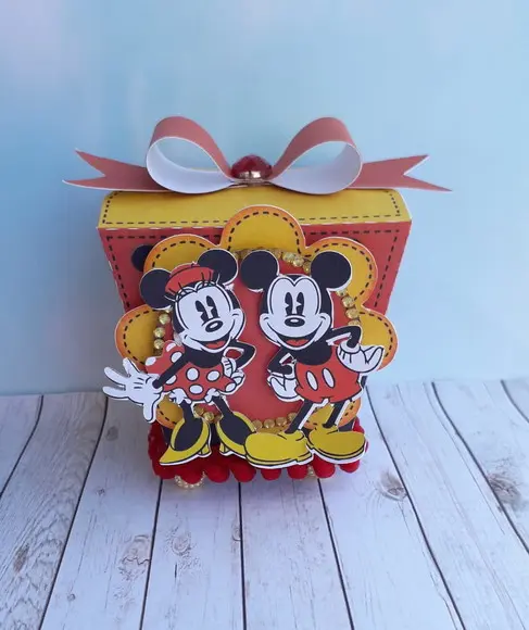 Arquivo Caixa Silhouette Minnie e Mickey Vintage