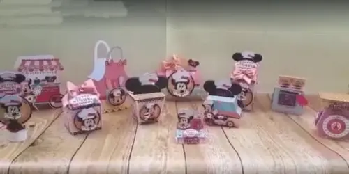 Arquivo de Corte Digital Minnie Confeiteira Rosa e Azul