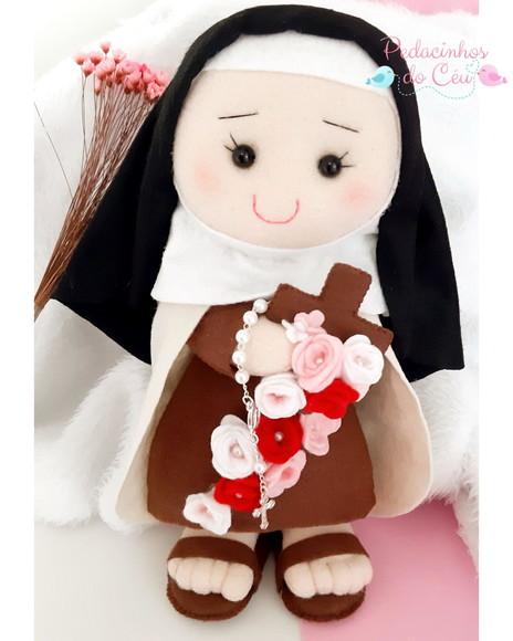 Boneca Santa Teresinha