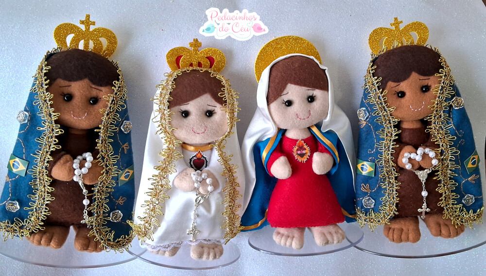 Boneca santinha em feltro