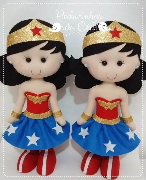 Boneca Mulher Maravilha 2