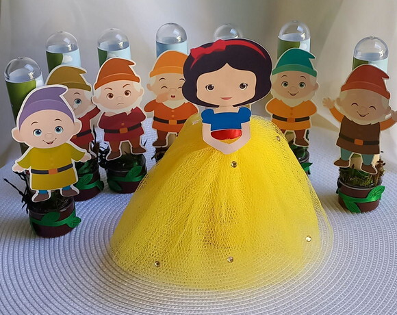 Lembrancinha Decoração Branca de Neve e 7 Anões Tubetes