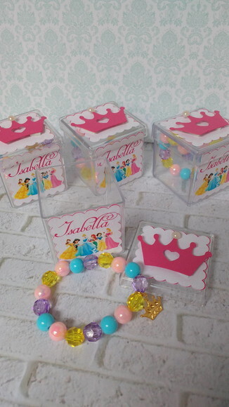 Pulseira Princesas + caixinha decorada