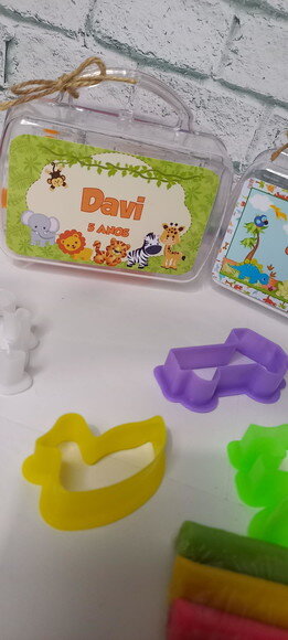 14 Mini Maletinha C/massinha Fazendinha Animais Dinossauro