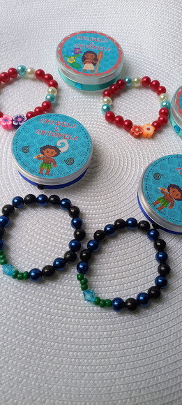 20 Lembrancinha Moana e Maui Pulseira + Caixinha