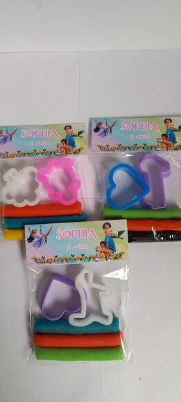 Lembracinha Kit Massinha e Cortador Forminha Todos os Temas