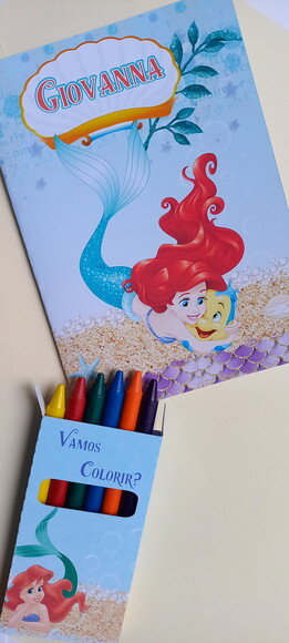Livrinho de Colorir + Giz de Cera Pequena Sereia Ariel
