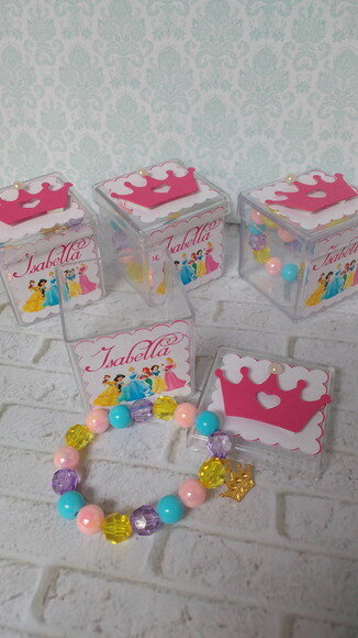 Pulseira Princesas + caixinha decorada