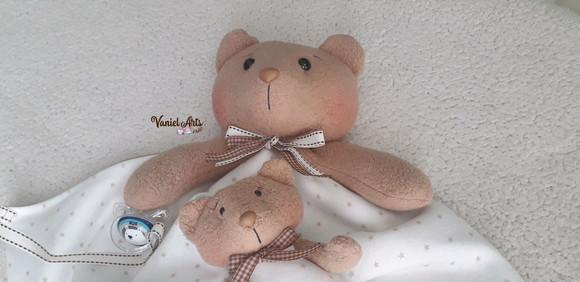 Naninha e chocalho Urso