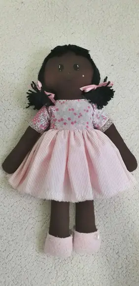 Boneca de pano Negra