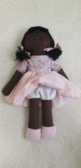 Boneca de pano Negra