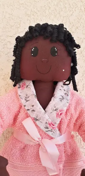 Boneca porta papel higiênico - Negra