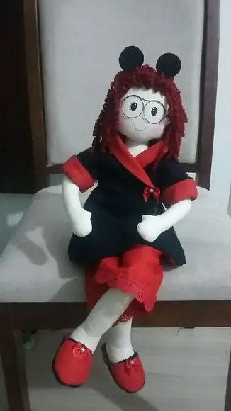 Boneca porta papel higiênico