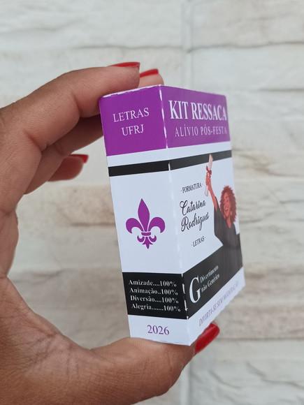Caixinha p/ Kit Ressaca Formatura Letras