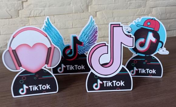 Totem de Mesa de Papel Tiktok - 4 Unidades