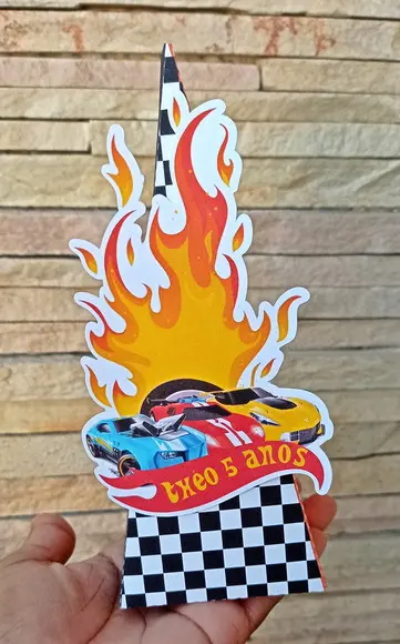 Caixa Pirâmide Hot Wheels