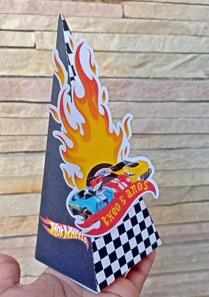 Caixa Pirâmide Hot Wheels