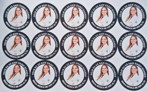 Adesivo para Formatura Medicina - 5x5cm - Kit 60 Unidades