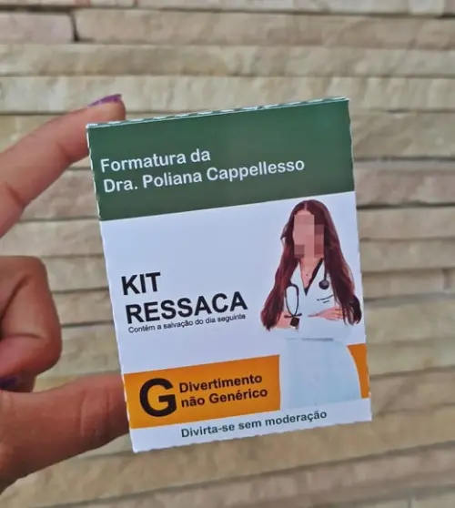 Caixa Kit Ressaca Formatura Medicina c/ Foto