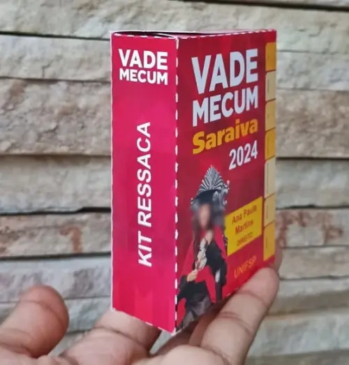 Caixa Kit Ressaca Formatura Vade Mecum