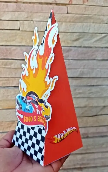 Caixa Pirâmide Hot Wheels