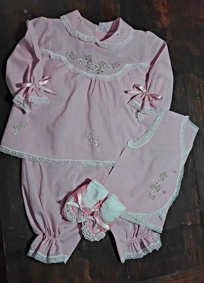 Conjunto de Pagão 002