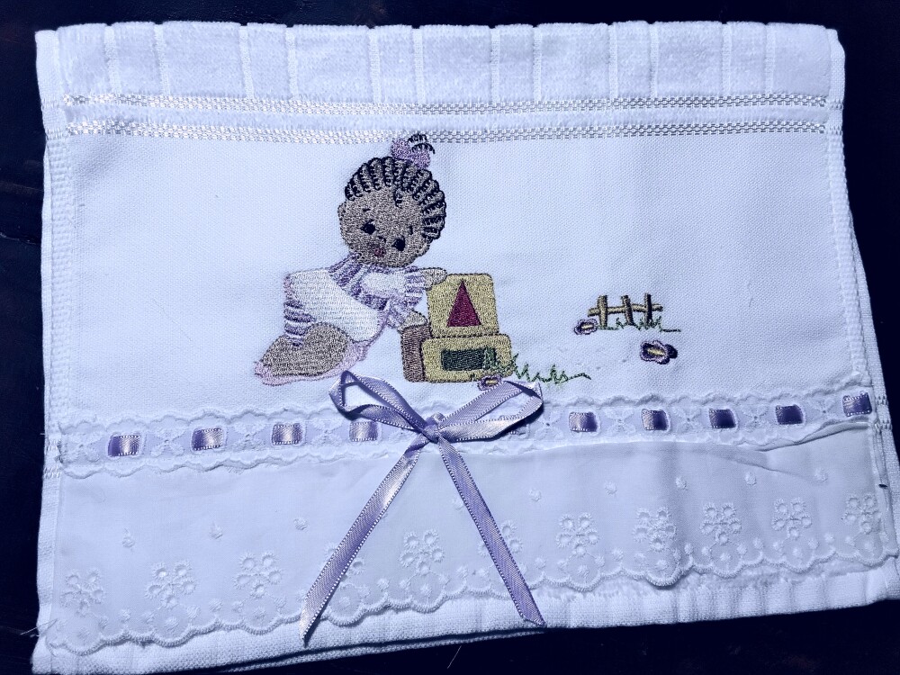 Toalhinha de mão branca 027