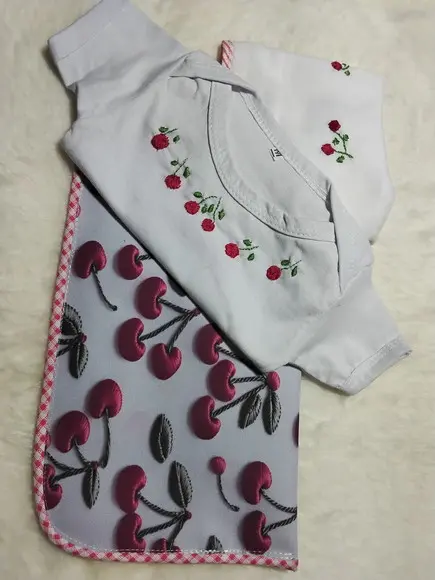 Body com Fraldinha e Necessaire 009