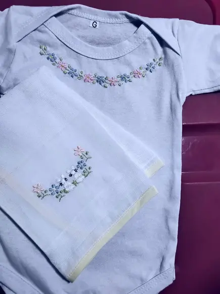 Body com Fraldinha e Necessaire 010