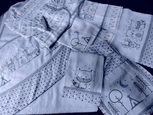 Sugestões Toalha, Pijama , Regurgitador e Fraldas
