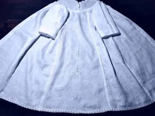 Túnica de Batismo(pregas ) Cambraia de Linho 007 ( Unisex )