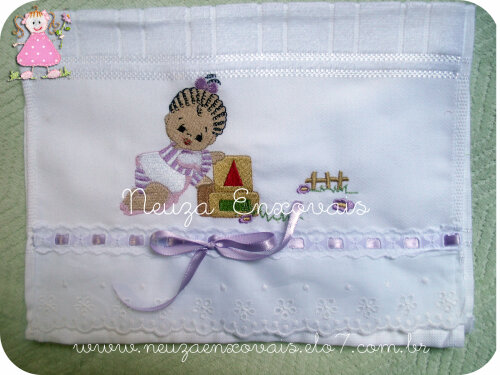 Toalhinha de mão branca 027