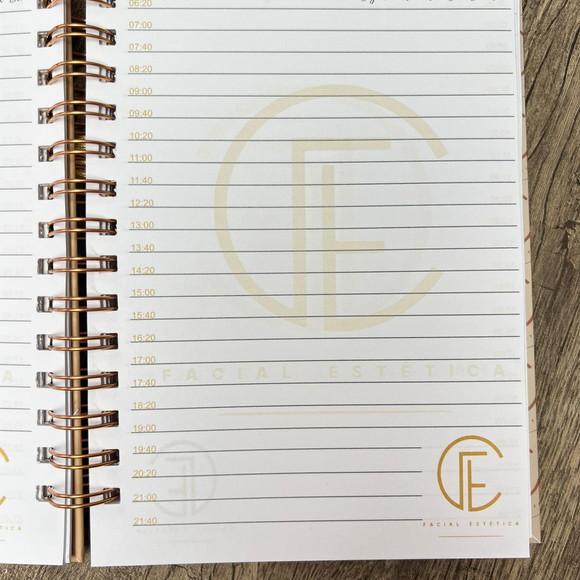Caderno de Agendamentos com Horários e a Sua Logo