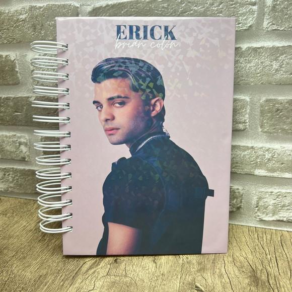 Caderno Erick Brian Colón
