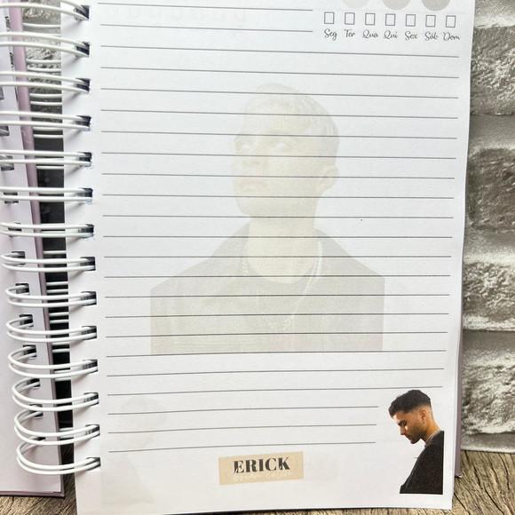 Caderno Erick Brian Colón