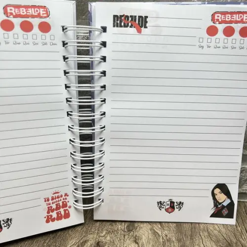Caderno Rebelde R
