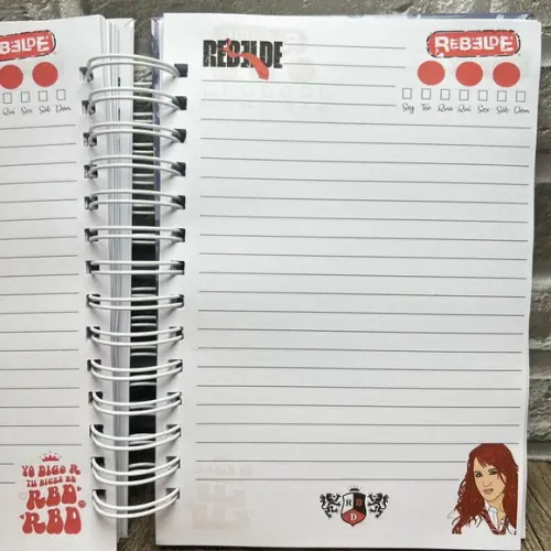 Caderno Rebelde R