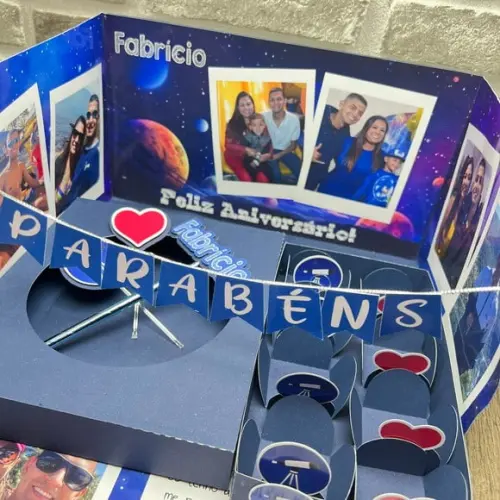 Caixa Cenário Feliz Aniversário
