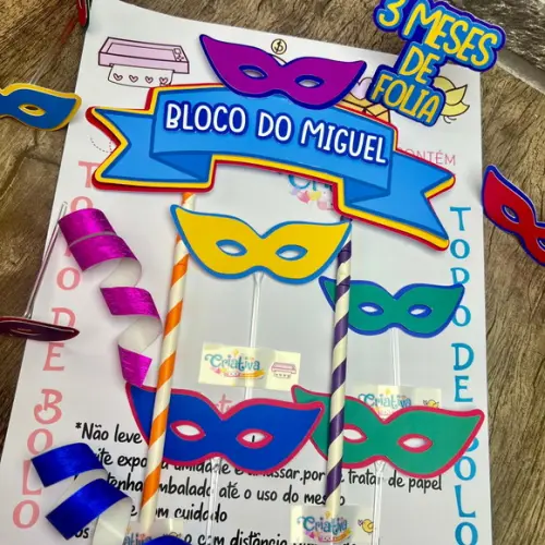 Topo de Bolo Bloco Carnaval Menino