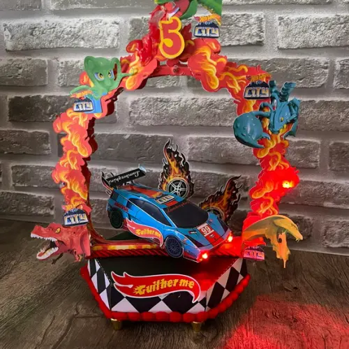 Topo de Bolo Hot Wheels Giratório Led com Movimento e Motor