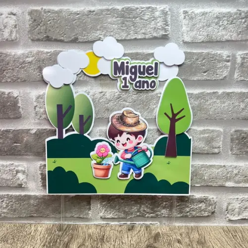 Topo de Bolo Menino Regador