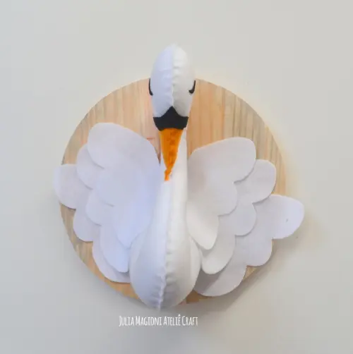 Cabeça de cisne Falsa Taxidermia