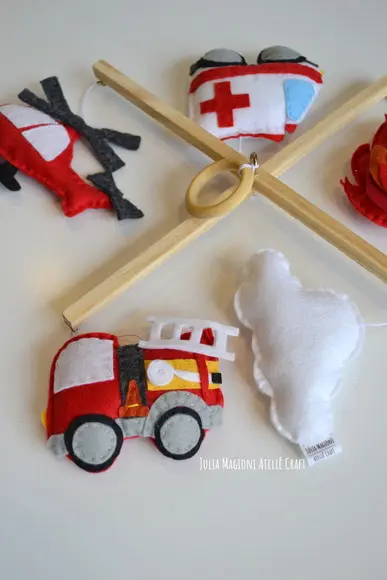 Móbile para Berço Bombeiros