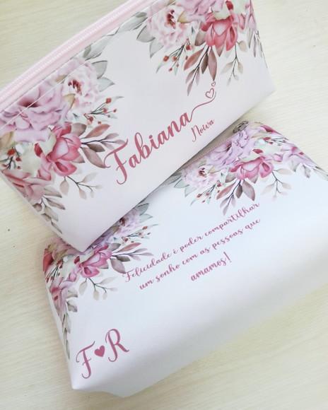 Necessaire Casamento Rosa Modelo Trapézio