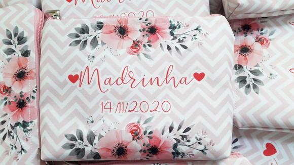 Necessaire Chevron Rosa com Floral Personalizada