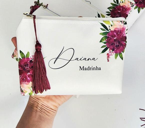 Necessaire Madrinha Marsala com Pingente