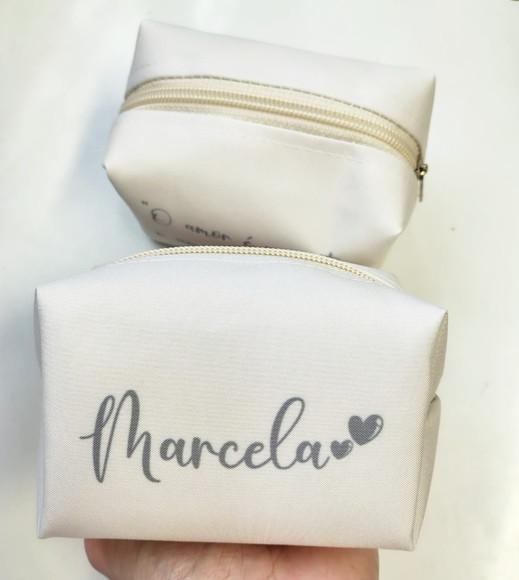 Necessaire Personalizada Box P Escrita em Cinza