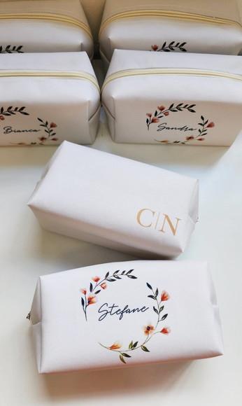 Necessaire Personalizada Creme